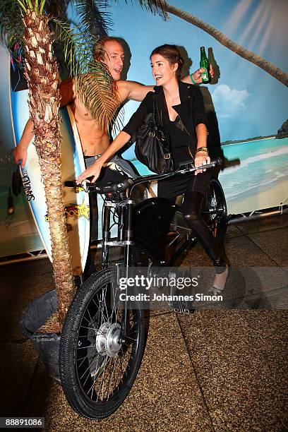 Marie Nasemann and Yoyo Tehorst arrive for The Beach - P1 Summer Party on July 7, 2009 in Munich, Germany.