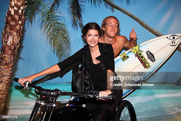 Marie Nasemann and Yoyo Tehorst arrive for The Beach - P1 Summer Party on July 7, 2009 in Munich, Germany.