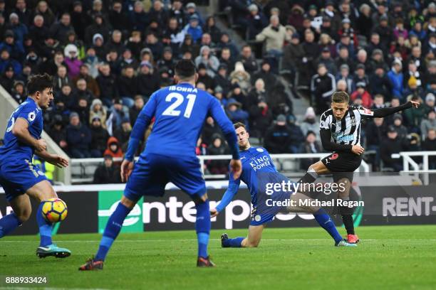 Dwight Gayle of Newcastle United scores the 2nd Newcastle goal during the Premier League match between Newcastle United and Leicester City at St....