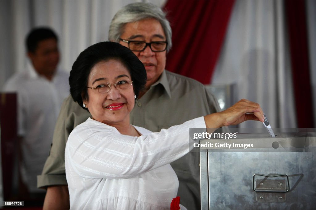 Indonesia Holds Presidential Election