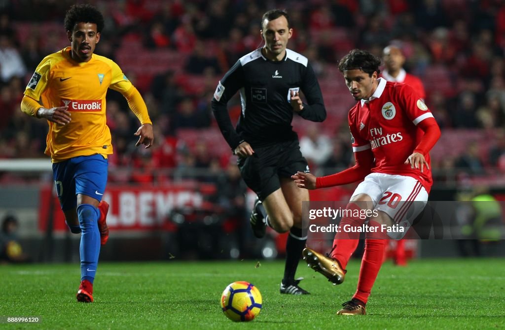 SL Benfica v GD Estoril Praia - Primeira Liga