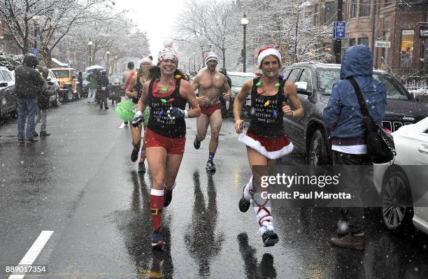 Speedo Run Santa Speedo Run Photos and Premium High Res Pictures - Getty Images