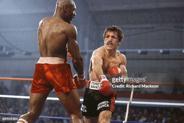Middleweight Title: Vito Antuofermo in action vs Marvin Hagler during match at Caesars Palace. Las Vegas, NV CREDIT: Richard Mackson