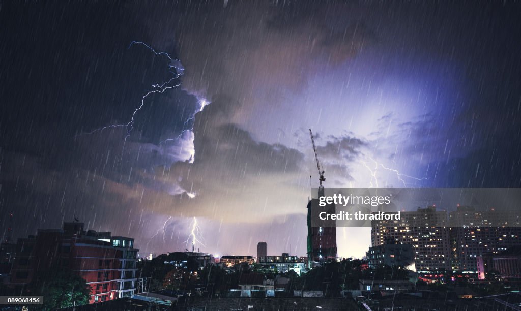 Dramática huelga de relámpago en Bangkok, Tailandia