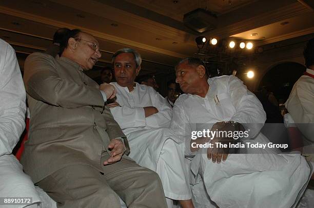 Pratapsingh Raoji Rane, Chief Minister of Goa with Naveen Patnaik, Chief Minister of Orissa, Mulayam Singh Yadav, Chief Minister of Uttar Pradesh and...