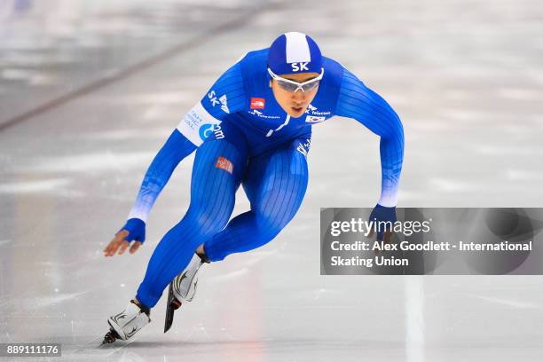 Jun-Ho Kim of Korea competes in the men's 500 meter race during day 2 of the ISU World Cup Speed Skating event on December 9, 2017 in Salt Lake City,...