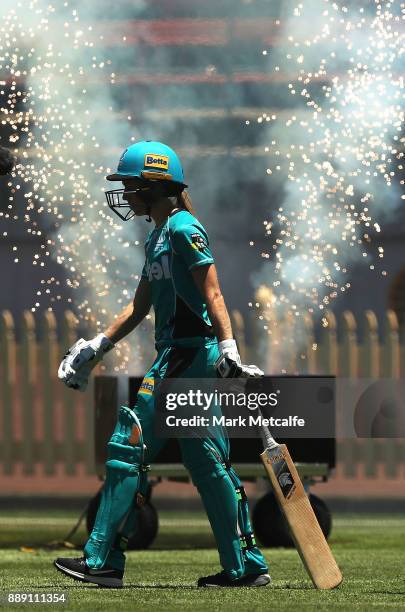 Kirby Short of the Heat walks out to bat during the Women's Big Bash League WBBL match between the Perth Scorchers and the Brisbane Heat at North...