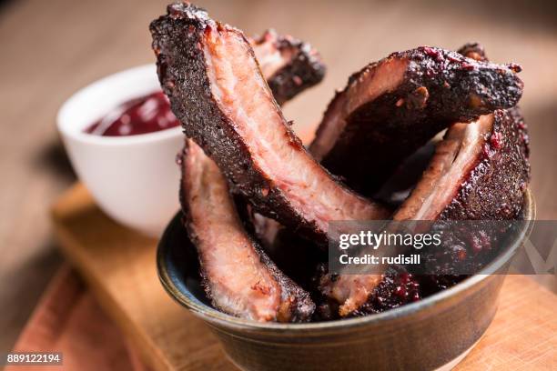 baby back ribs - costeleta com nervura imagens e fotografias de stock