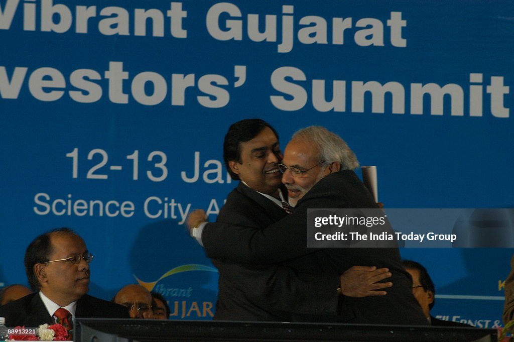 Narendra Modi, Chief Minister of Gujarat along with Mukesh Ambani, Chairman of Reliance Industries Limited at the function of Vibrant Gujarat Global Investors' Summit 2007 in Ahmedabad, Gujarat, India