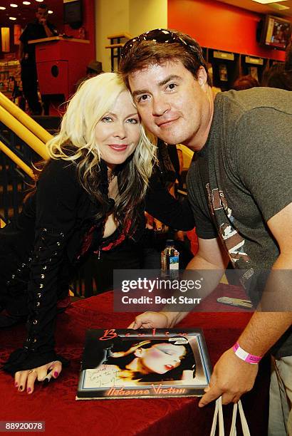 Terry Rae Nunn 20 Terri Nunn In Store At Borders Hollywood Stock Photos, High-Res ...