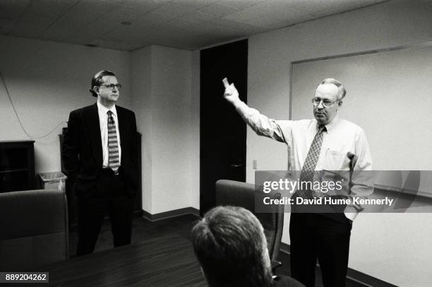 Special Prosecutor Ken Starr meets with his staff at the Office of Independent Counsel on November 13, 1998. Starr was preparing for his upcoming...