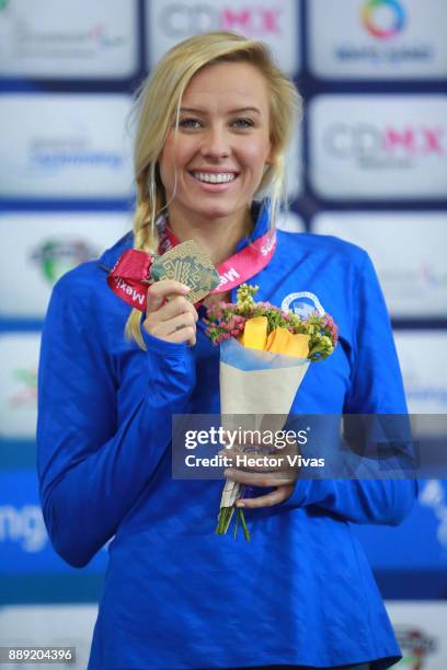 Jessica Long of United States Gold Medal celebrates in women's 200 m Individual Medley SM8 during day 7 of the Para Swimming World Championship...