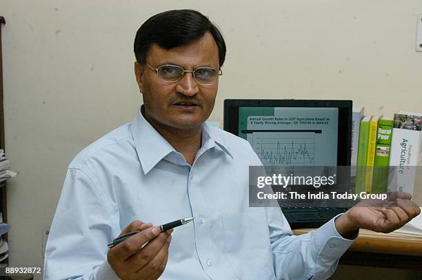 F Ramesh 2 Ramesh Chand Photos and Premium High Res Pictures - Getty Images
