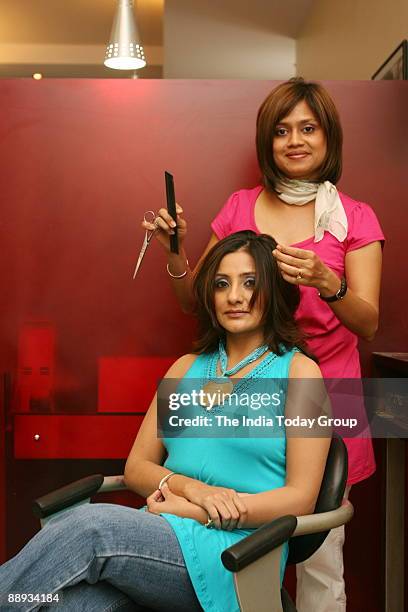 53 Juice Hair Salon Photos and Premium High Res Pictures - Getty Images 53 Juice Hair Salon Photos and Premium High Res Pictures - Getty Images