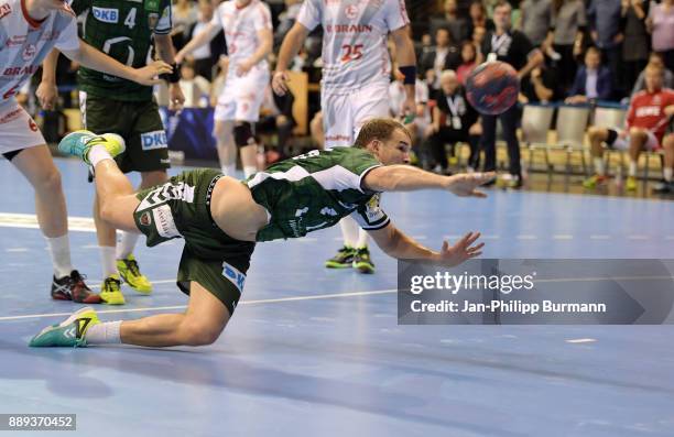 Paul Drux of Fuechse Berlin during the game between Fuechse Berlin and dem MT Melsungen on december 10, 2017 in Berlin, Germany.