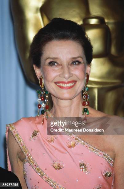 Actress Audrey Hepburn presents the award for Best Costume Design at the 58th Annual Academy Awards in Los Angeles, 24th March 1986.