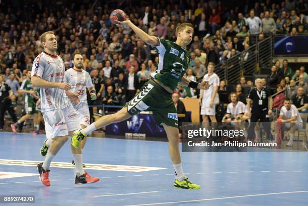 Julius Kuehn of MT Melsungen and Bjarki Mar Elisson of Fuechse Berlin during the game between Fuechse Berlin and dem MT Melsungen on december 10,...