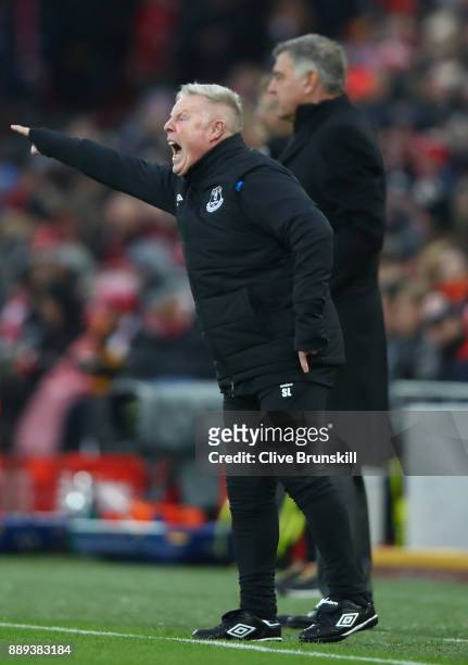 Sammy Lee, coach of everton makes a point during the Premier League match between Liverpool and Everton at Anfield on December 10, 2017 in Liverpool,...