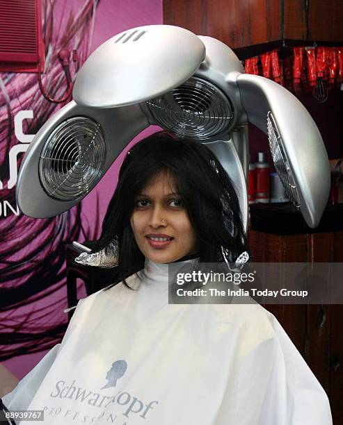 Asif Hair Salon Photos and Premium High Res Pictures - Getty Images Asif Hair Salon Photos and Premium High Res Pictures - Getty Images
