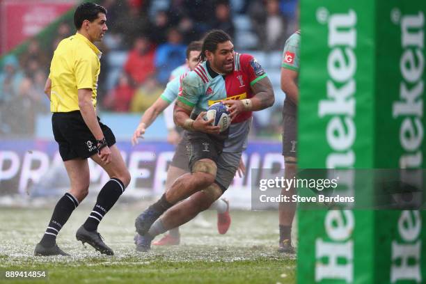 Mat Luamanu of Harlequins in action during the European Rugby Champions Cup match between Harlequins and Ulster Rugby at Twickenham Stoop on December...