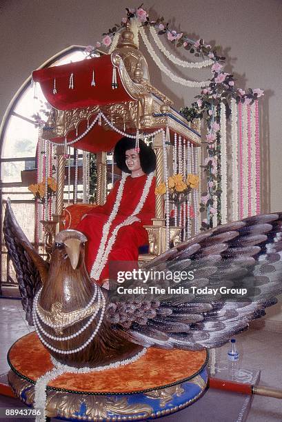 Sathya Sai Baba, Godman, South Indian Guru, Puttaparthi sitting on Garuda