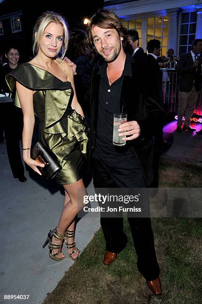 Melissa Montgomery and Jay Kay attend the annual summer party at The Serpentine Gallery on July 9, 2009 in London, England.