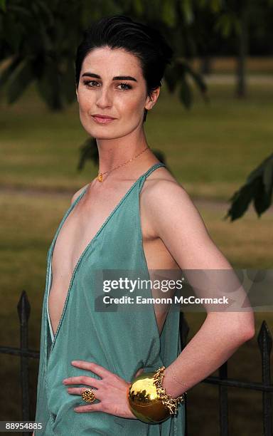 Erin O'Connor arrives at The Serpentine Gallery Summer Party on July 9, 2009 in London, England.