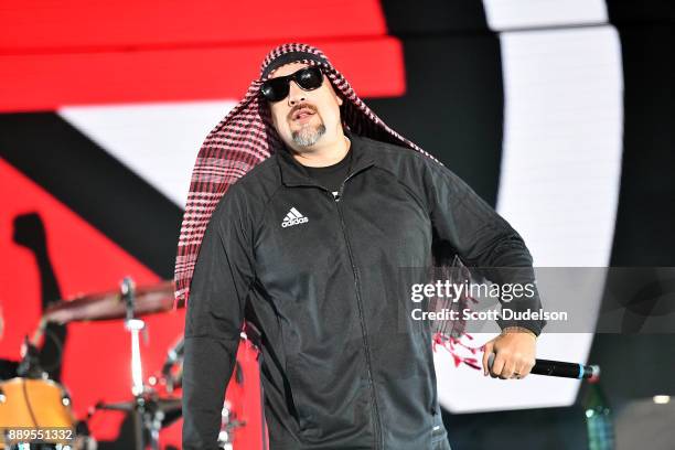 Real Rapper Real Of Prophets Of Rage Photos and Premium High Res Pictures - Getty ...