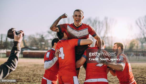 celebrating victory - rugby sport stock pictures, royalty-free photos & images