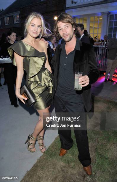 Melissa Montgomery and Jay Kay attend the annual Summer party at The Serpentine Gallery on July 9, 2009 in London, England.