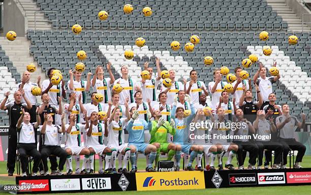 Christian Weigl, Dante Bonfim Costa Santos, Jan-Ingwer Callsen-Bracker, Thomas Kleine, Rob Friend, Roel Brouwers, Tobias Levels, Karim Matmour,...