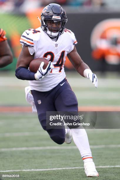 Jordan Howard of the Chicago Bears runs with the ball against the Cincinnati Bengals during the second half at Paul Brown Stadium on December 10,...