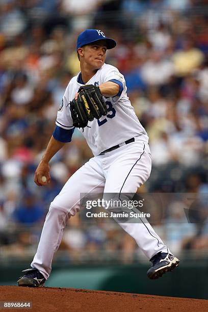 Zack Greinke of the Kansas City Royals pitches against the Arizona Diamondbacks during the game on June 17, 2009 at Kauffman Stadium in Kansas City,...