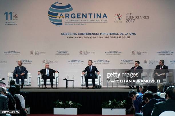 Uruguayan President Tabare Vazquez, Brazilian President Michel Temer, Argentinian President Mauricio Macri, Paraguayan President Horacio Cartes and...