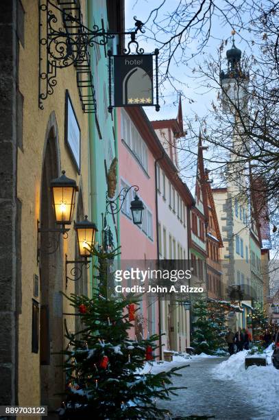 christmas markets and towns germany - rothenburg stock pictures, royalty-free photos & images