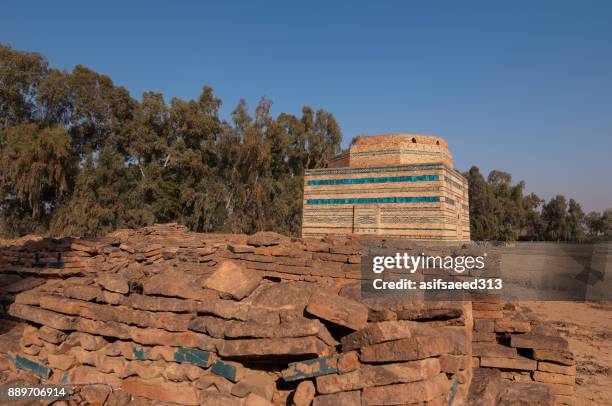 lal marha tombs - dera ismail khan stock pictures, royalty-free photos & images