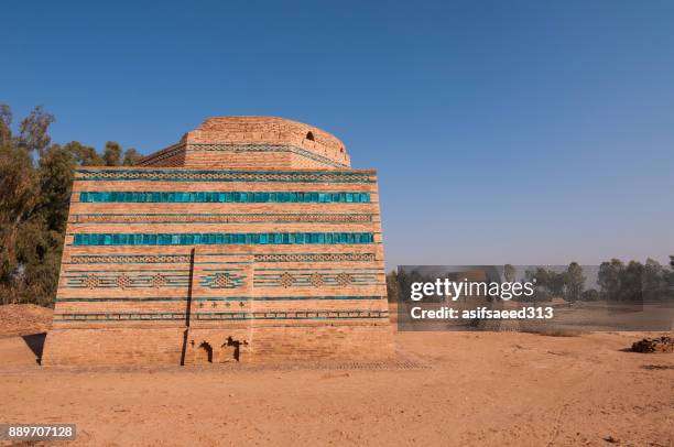 lal marha tombs - dera ismail khan stock pictures, royalty-free photos & images