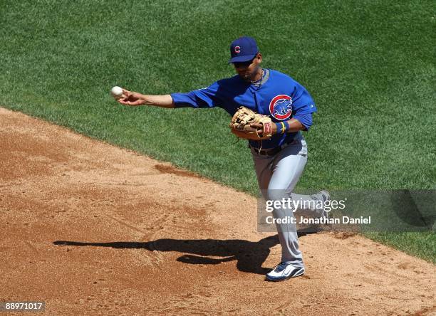 Andres Blanco of the Chicago Cubs throws the ball to first base against the Chicago White Sox on June 28, 2009 at U.S. Cellular Field in Chicago,...