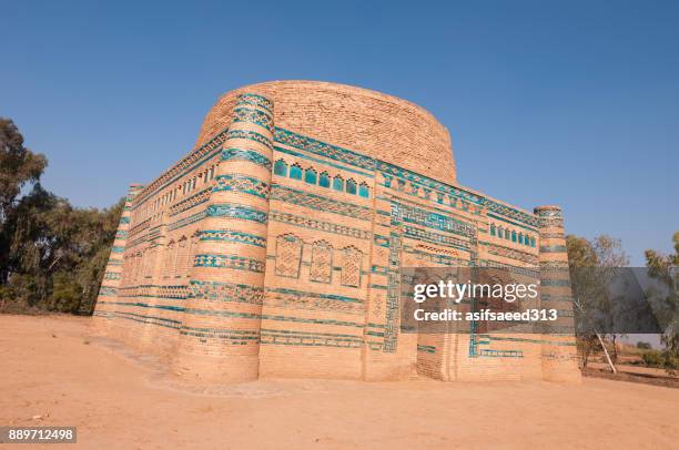 lal marha tombs - dera ismail khan stock pictures, royalty-free photos & images