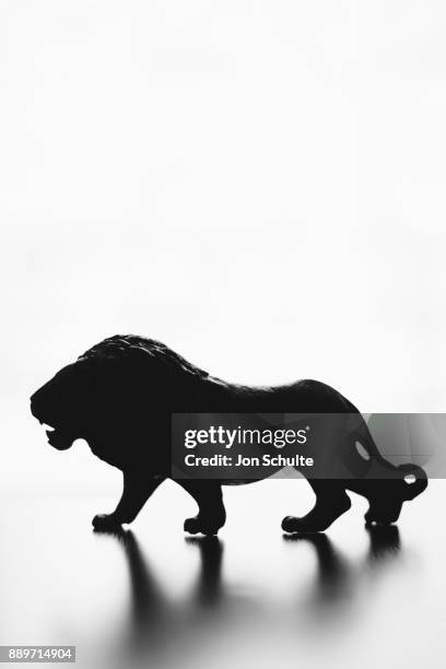 lion statue - west chester, ohio stock pictures, royalty-free photos & images