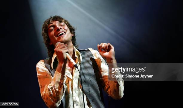 Scottish singer/songwriter Paolo Nutini performs live on stage during the iTunes Live Festival 2009 at The Roundhouse on July 10, 2009 in London,...