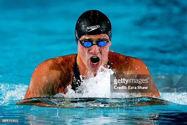 Ryan Lochte swims en route to winning the men's 200 meter individual medley final on Day Four of the 2009 ConocoPhillips Nationals Championships &...