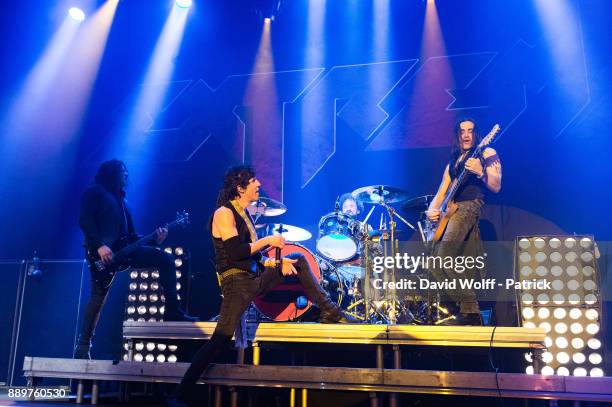 Gary Cherone,Nuno Bettencourt, Pat Badger and Kevin Figueiredo from Extreme perform at Le Bataclan on December 10, 2017 in Paris, France.