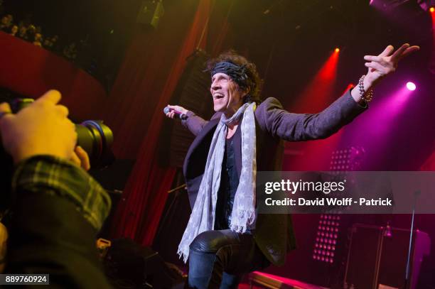 Gary Cherone from Extreme performs at Le Bataclan on December 10, 2017 in Paris, France.