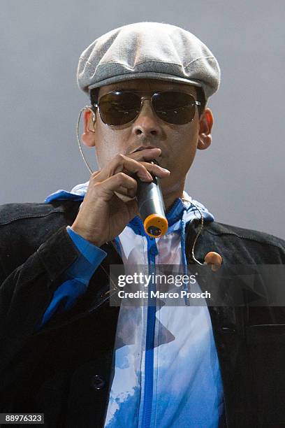 Singer Xavier Naidoo of Soehne Mannheims performs live at the Waldbuehne on July 10, 2009 in Berlin, Germany.