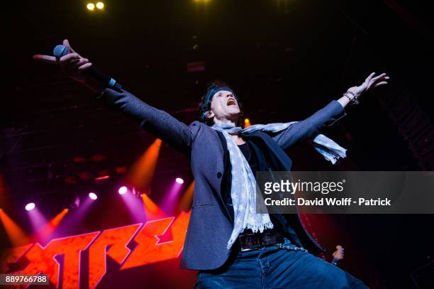 Gary Cherone from Extreme performs at Le Bataclan on December 10, 2017 in Paris, France.