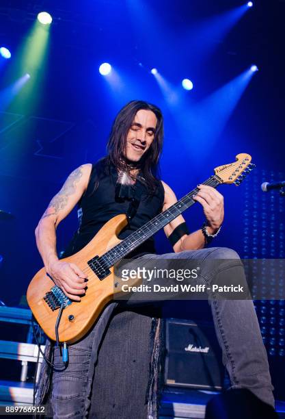 Nuno Bettencourt from Extreme performs at Le Bataclan on December 10, 2017 in Paris, France.