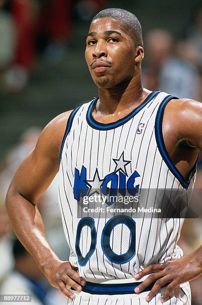 Anthony Avent of the Orlando Magic looks on during the game against the Philadelphia 76ers played at the Orlando Arena on November 5, 1994 in...