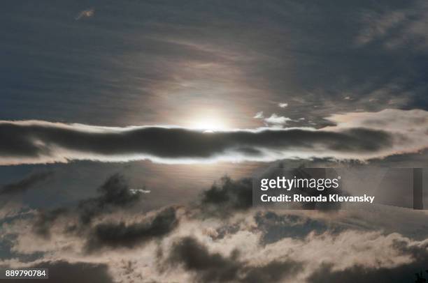 cloud typologies - rhonda klevansky - fotografias e filmes do acervo
