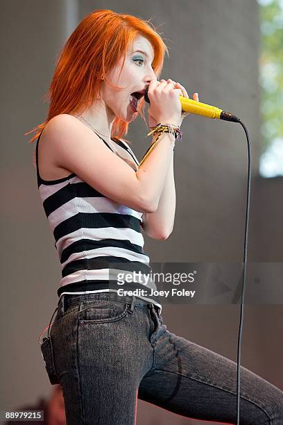 Hayley Williams of Paramore performs in concert at the Verizon Wireless Music Center on July 10, 2009 in Noblesville, Indiana.
